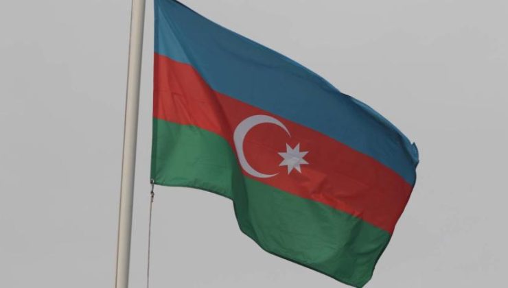 Azerbaycan’dan, Ermenistan’da Türk ve Azerbaycan bayraklarının yakılmasına kınama