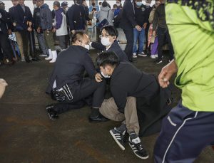 Japonya Başbakanı Kişida’nın ziyaretinde patlama sesi!