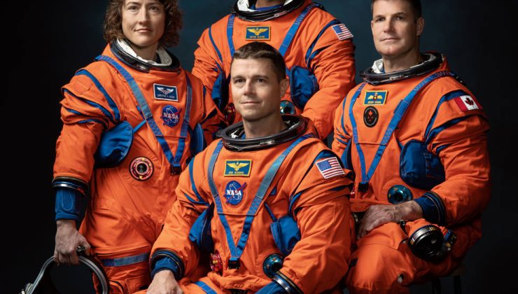Artemis 2’nin ekibi tanıtıldı:  İlk kez bir kadın ve siyahi erkek astronot olacak