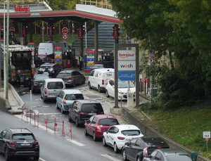 Paris ve çevresinde akaryakıt sıkıntısı