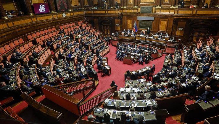 İtalya’da iktidar partisinden yabancı kelime kullanılmasını cezalandıran yasa teklifi