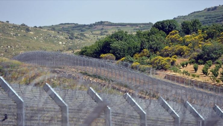 Golan Tepeleri’ne 3 roket atıldı