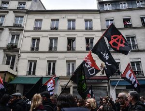 Fransa’da 1 Mayıs’ta, emeklilik reformuna karşı ülke çapında gösteriler başladı