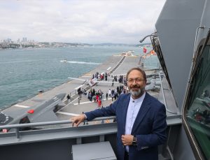 Diyanet İşleri Başkanı Erbaş TCG Anadolu gemisini ziyaret etti
