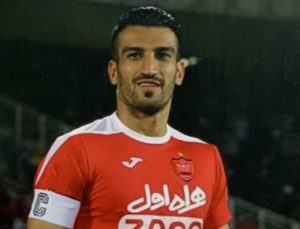 İran’ın yıldız futbolcusu Karimi’ye seyahat yasağı
