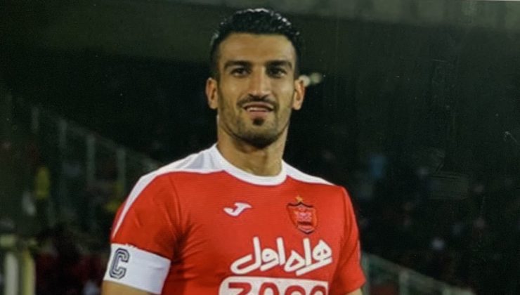 İran’ın yıldız futbolcusu Karimi’ye seyahat yasağı