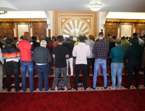 Granada’da her cuma bir İspanyol Müslüman oluyor