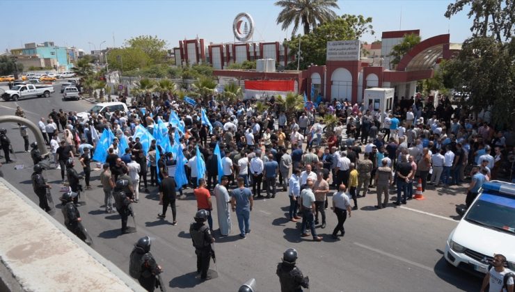 Kerkük’te Türkmenler, Sağlık Dairesi Müdürü’nün görevden alınmasını protesto etti