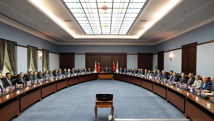 Cumhurbaşkanı Erdoğan, AK Parti Ankara İl Teşkilatıyla buluştu