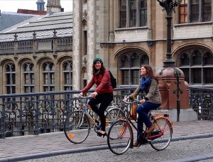 Belçika’da işe bisikletle gidenler para alacak