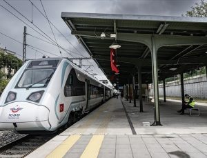 İlk Milli Elektrikli Tren Seti İstanbulluların ziyaretine açıldı