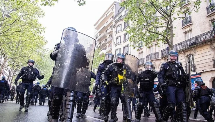 Fransa’da Danıştay, polisin gösterilerde dron kullanmasına onay verdi