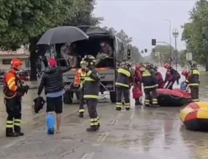 İtalya’da sel felaketinde en az 8 kişi hayatını kaybetti