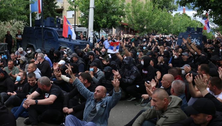 Kosova’nın kuzeyinde gerginlik sürüyor
