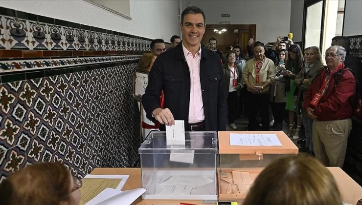 İspanya Başbakanı Sanchez AP seçimlerinin ardından geri adım atmayı reddediyor