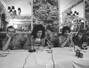 İngiliz müzik grubu Queen’in müzik arşivi rekor fiyata satışa çıkıyor