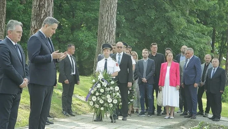 Bosna Savaşı’ndaki “Kapiya Katliamı”nın 28’inci yılında öldürülen 71 kurban anıldı