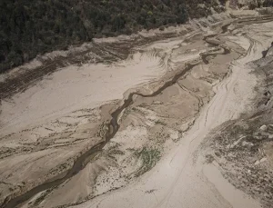 Kuraklıkla mücadele eden İspanya’da kaçak su kullanımından 26 kişi gözaltına alındı