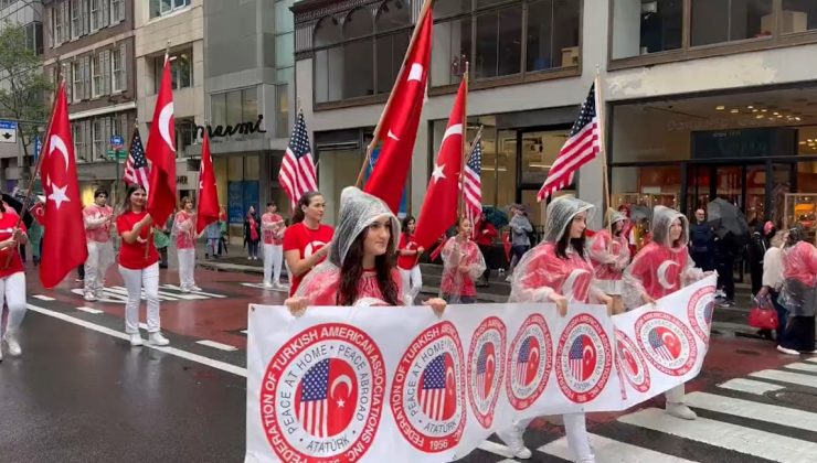 New York’ta “Geleneksel Türk Günü Yürüyüşü”nün 40’ıncısı düzenlendi