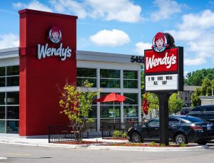 Wendy’s Ohio’da arabaya serviste yapay zeka sohbet robotunu kullanacak