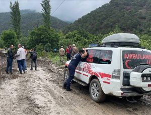 Amasya’da sel sularına kapılan 2 kişiden biri ölü bulundu