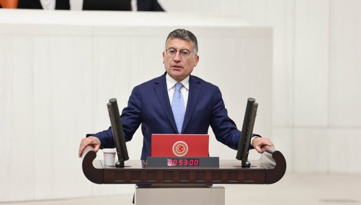 AK Parti Meclis Grubu Başkanı Abdullah Güler oldu