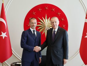 Cumhurbaşkanı Recep Tayyip Erdoğan UEFA Başkanı Ceferin ile görüştü