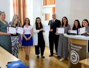 Sırbistan’da Türkçe öğrenen yaklaşık 200 kursiyere sertifika verildi