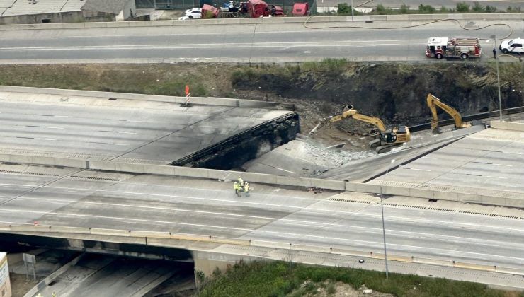 ABD’de üst geçit çöktü, otoyol trafiğe kapandı