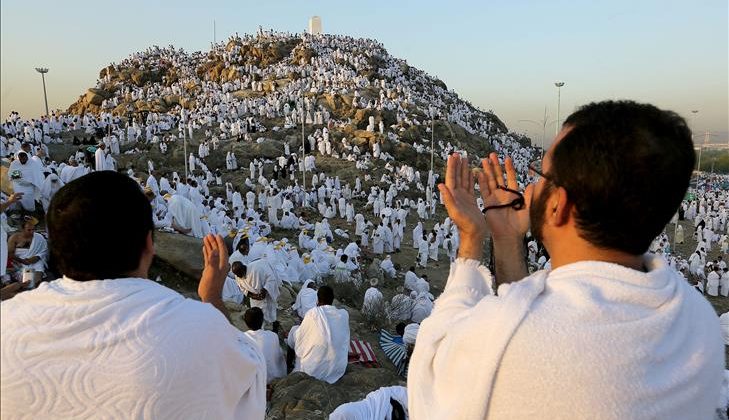 Hacı adaylarının Arafat’a yolculuğu başladı