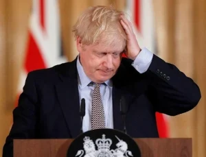 Boris Johnson kimliğini unuttu, oy verme merkezinden geri çevrildi