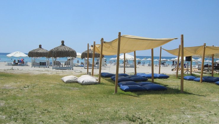 Çeşme’de beach fiyatları el yakıyor