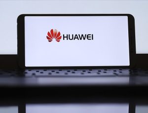 AB, iç ağlarında Huawei ve ZTE’yi yasaklıyor