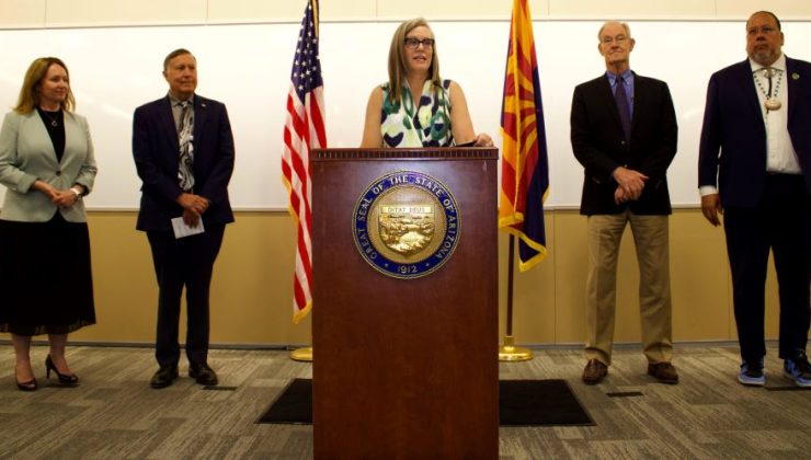 Arizona Valisi, transseksüel “Tuvalet” yasasını veto etti, çocuklara ‘saldırı’ olarak kınadı