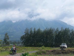 Filipinler’de Mayon Yanardağı’nın çevresinde tahliyeler sürüyor