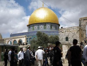 İsrail, ramazanda Mescid-i Aksa’ya girişleri kısıtlamayacağını savundu