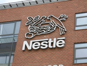 Çin’de doğum oranları düştü, Nestle bebek maması fabrikasını kapatıyor