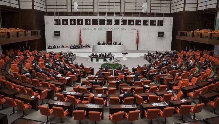 Meclis yoğun gündemle açılacak