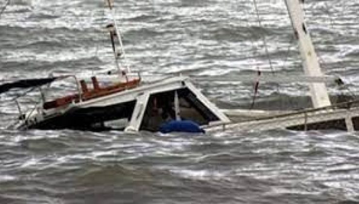 Nijerya’da batan teknede onlarca kişi öldü