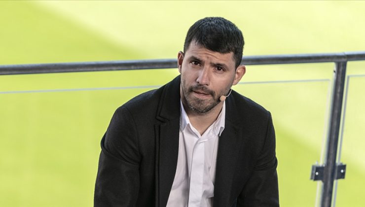 Agüero taksi bulamadı Gökhan Gönül yardımına koştu