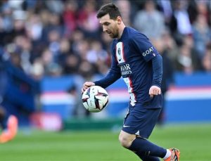 PSG, Lionel Messi’nin ayrılığını resmen duyurdu
