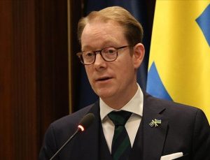 İsveç Dışişleri Bakanı Billström, terör örgütü PKK’yı kınadı