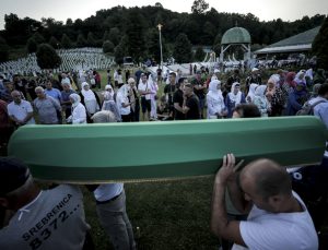 Srebrenitsa soykırımının 28.yıldönümünde 30 kurbanın daha tabutları bugün toprağa verilecek