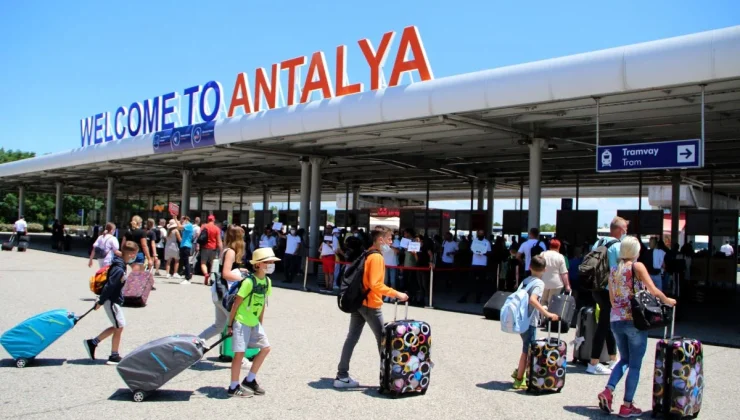 Antalya’da aralık ayı turist rekoru kırıldı