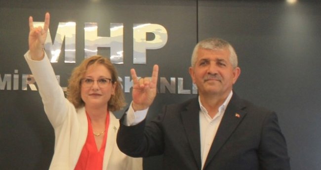MHP’ye geçti, İYİ Parti’yi bombaladı: İllegal işlerle bağlantılı kişilere torpil var