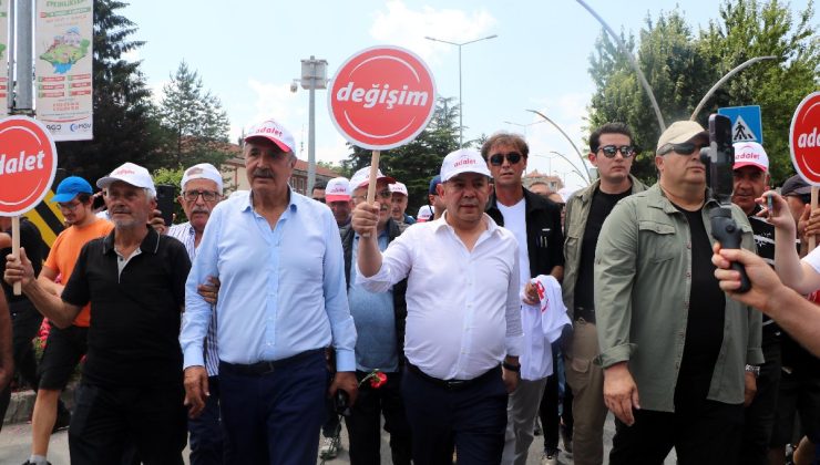 Ankara yürüyüşüne devam eden Özcan: Gönlümden geçen genel başkan İmamoğlu