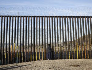 ABD göçmen geçişlerinin azalmasının ardından 4 sınır kapısını yeniden açıyor