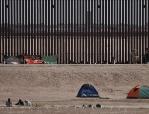 ABD’nin Meksika sınırında düzensiz göçmenlere “insanlık dışı” muamele
