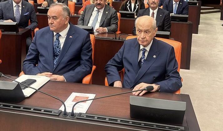 Bahçeli’den Özgür Özel’e destek: Sınıf arkadaşım devam etmezse…