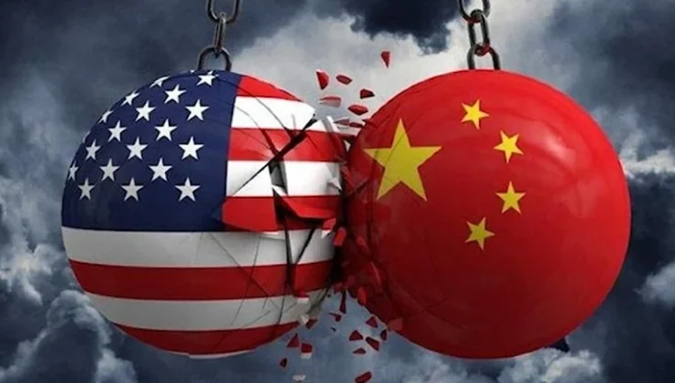 Çin, ABD’ye karşı Güney Çin Denizi’nde devriye geziyor